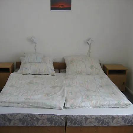 Barzso Vendeghaz Tatil Evi