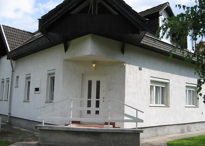 Barzso Vendeghaz * Богач